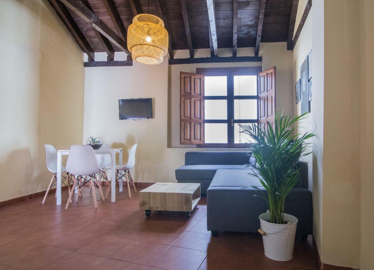 Apartamentos Nahira Suites 3000 Granada Exterior photo
